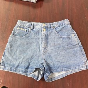 Express jean shorts medium condition USED FINAL PRICE